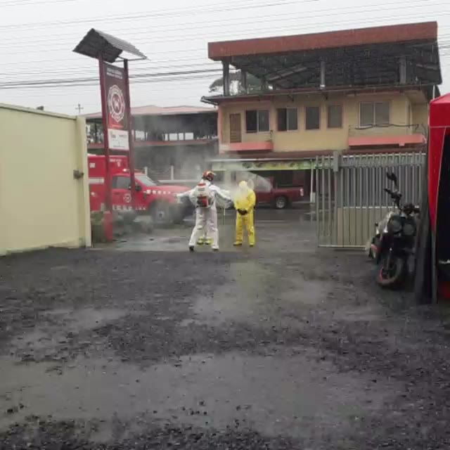 Bomberos fuerza y ánimo