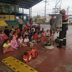 |#Capacitación#|
 El personal del Cuerpo de Bomberos de Puyo impartió  una capac...