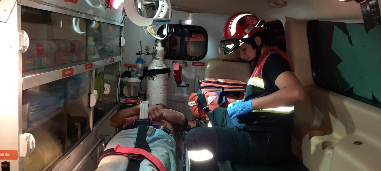 La unidad A4 se dirige a la parroquia El Triunfo a una emergencia médica, donde ...