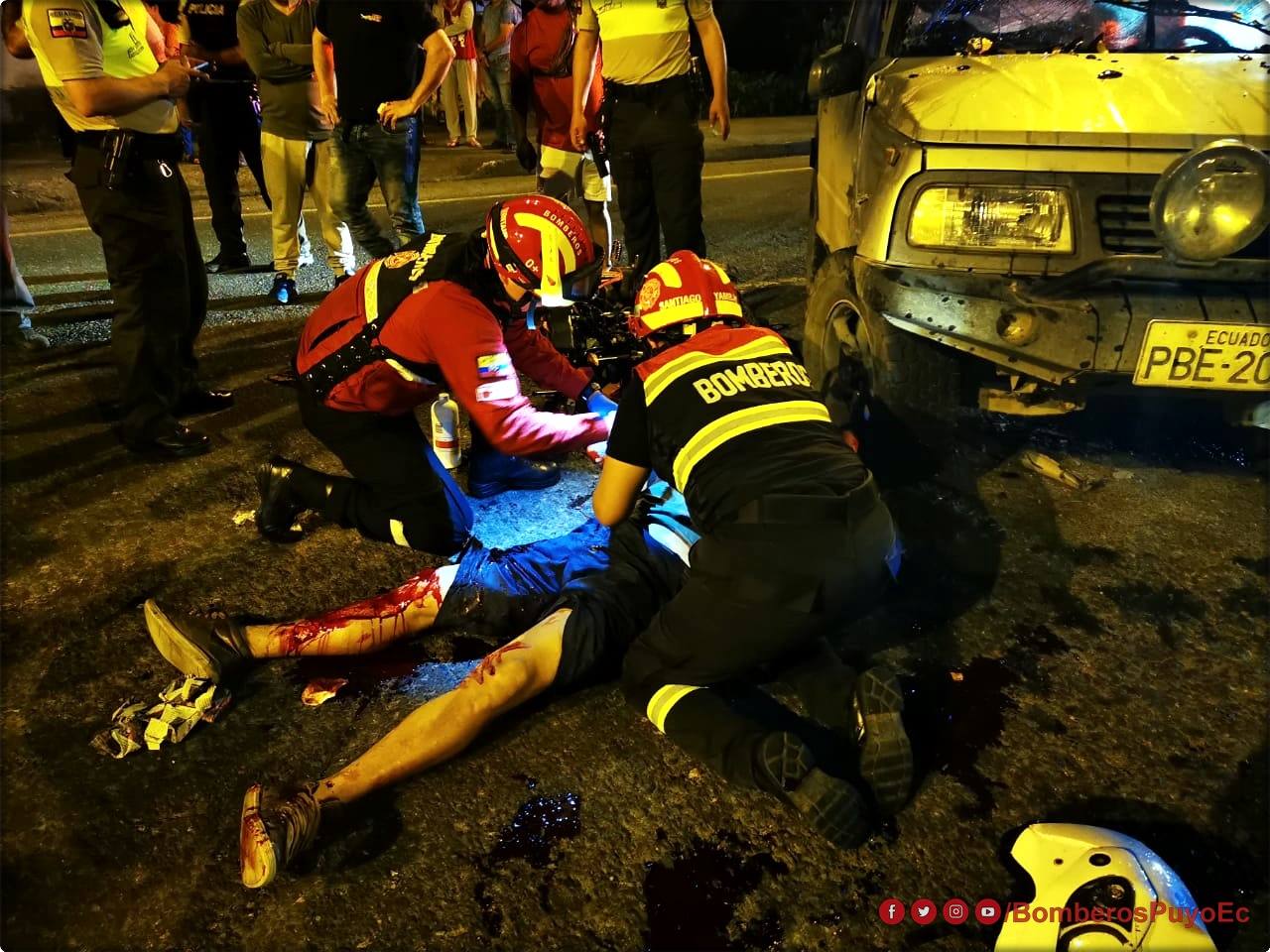 Por llamado del #ECU911 la unidad A4 del Cuerpo de Bomberos Pastaza se dirige a ...
